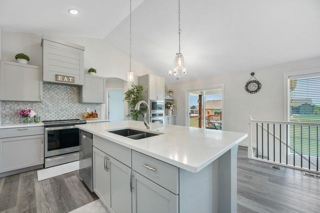 2130 S Tara Falls St, Wichita, KS 67207