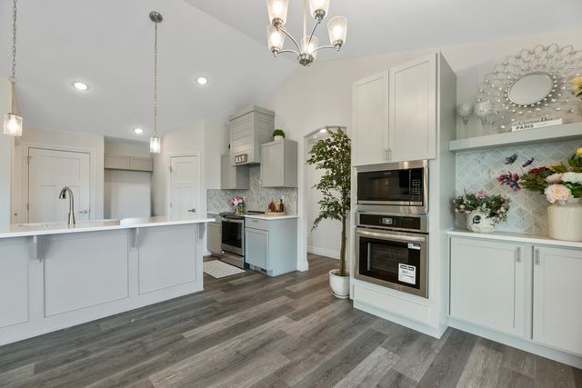 2130 S Tara Falls St, Wichita, KS 67207