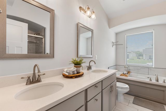 2130 S Tara Falls St, Wichita, KS 67207