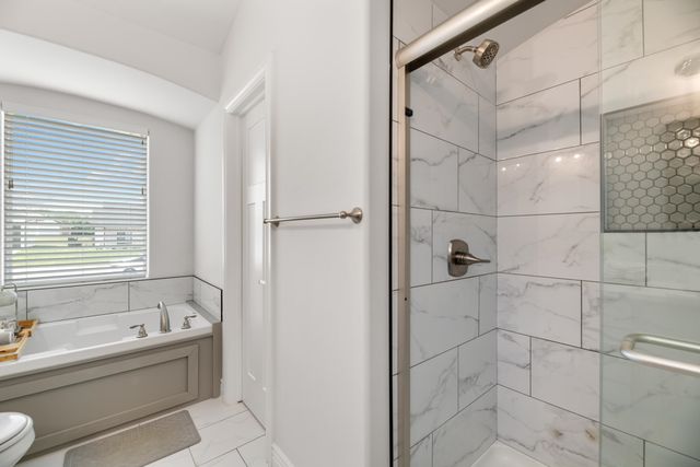 2130 S Tara Falls St, Wichita, KS 67207