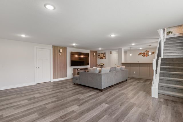 2130 S Tara Falls St, Wichita, KS 67207