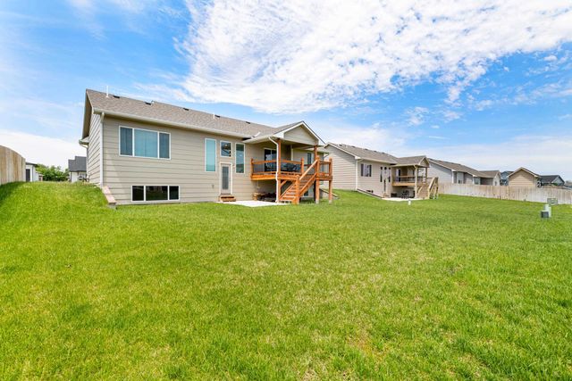 2130 S Tara Falls St, Wichita, KS 67207