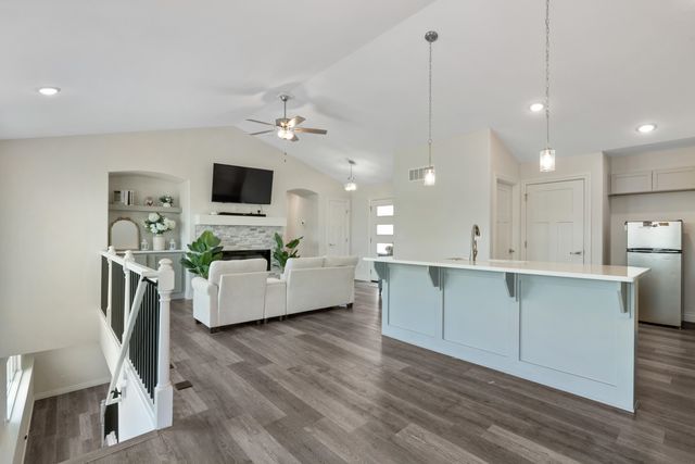 2130 S Tara Falls St, Wichita, KS 67207