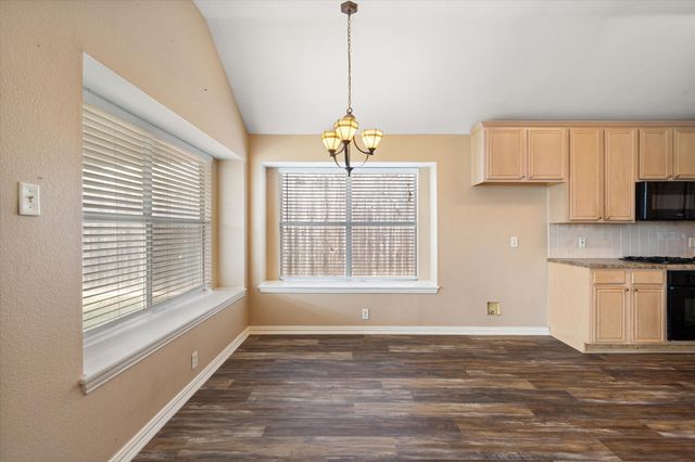 1916 Austin Street, Mansfield, TX 76063