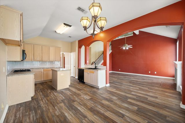 1916 Austin Street, Mansfield, TX 76063