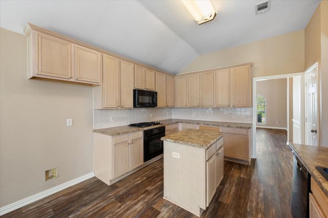 1916 Austin Street, Mansfield, TX 76063