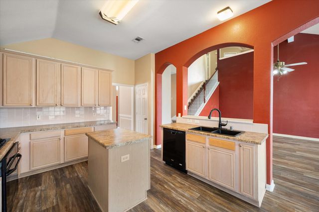 1916 Austin Street, Mansfield, TX 76063