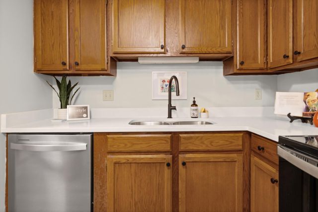 1000 41st Avenue NE 306, Columbia Heights, MN 55421