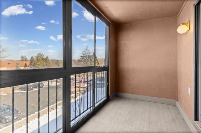 1000 41st Avenue NE 306, Columbia Heights, MN 55421