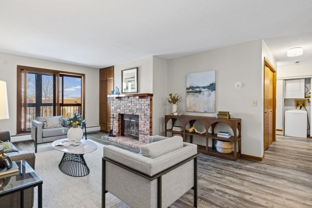 1000 41st Avenue NE 306, Columbia Heights, MN 55421