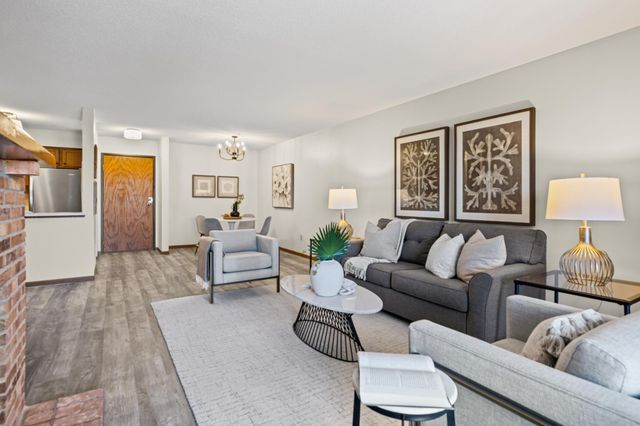 1000 41st Avenue NE 306, Columbia Heights, MN 55421