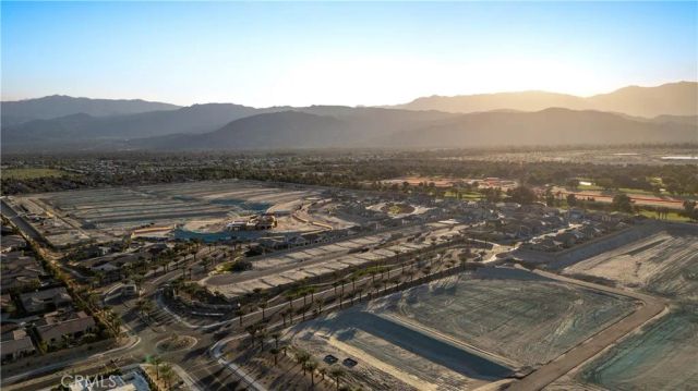 73759 Julie Lane, Palm Desert, CA 92211