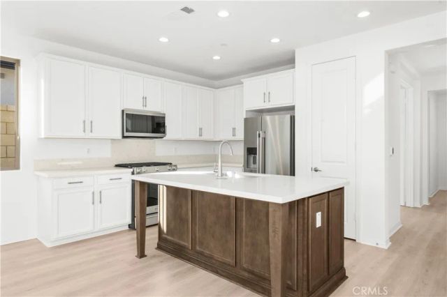 73759 Julie Lane, Palm Desert, CA 92211
