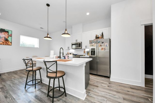 1066 Mansfield Street, Houston, TX 77091