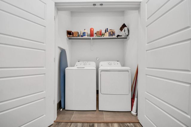 1066 Mansfield Street, Houston, TX 77091