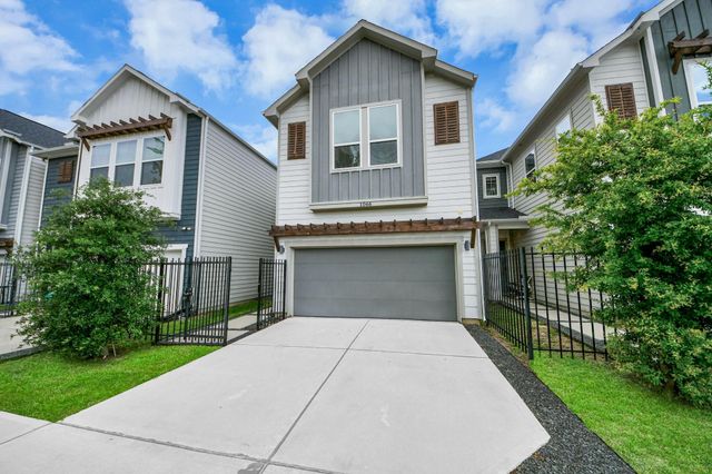 1066 Mansfield Street, Houston, TX 77091