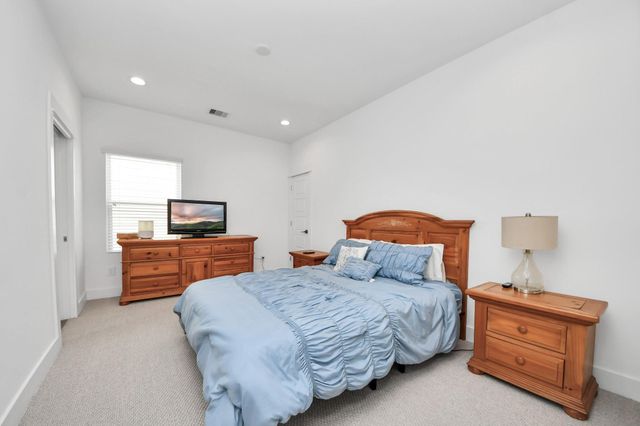 1066 Mansfield Street, Houston, TX 77091