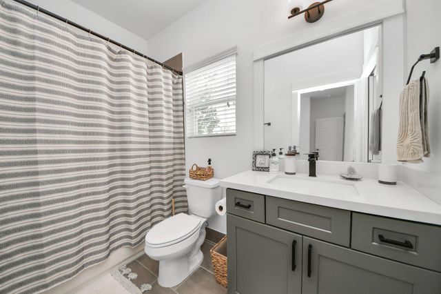 1066 Mansfield Street, Houston, TX 77091