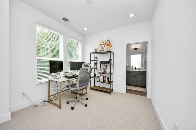 1066 Mansfield Street, Houston, TX 77091