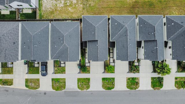 1066 Mansfield Street, Houston, TX 77091