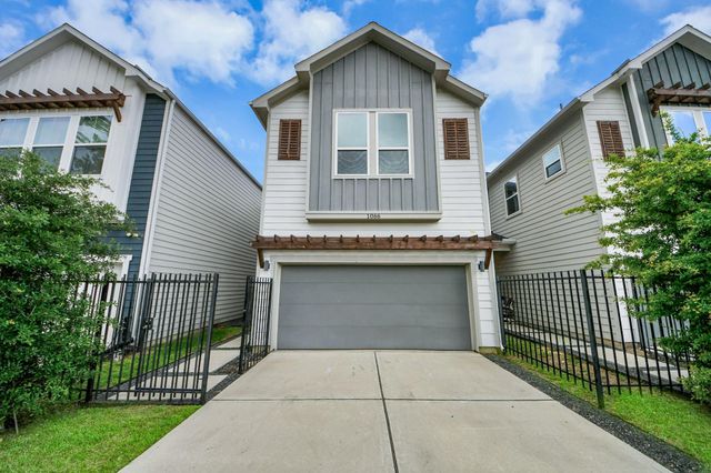 1066 Mansfield Street, Houston, TX 77091