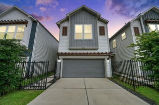 1066 Mansfield Street, Houston, TX 77091