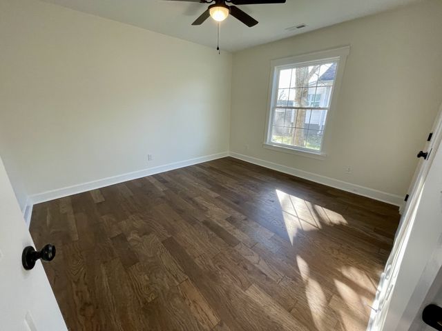 330 Jackson Ave, Lawrenceburg, TN 38464