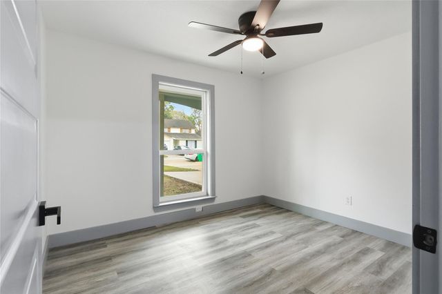 4251 Mossygate Drive, Spring, TX 77373