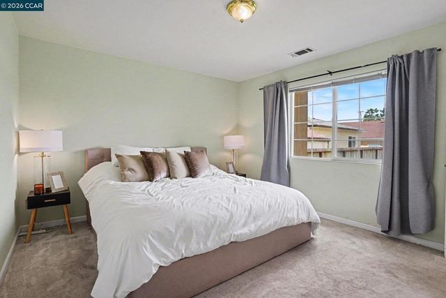 3570 Somerset Ave, Castro Valley, CA 94546