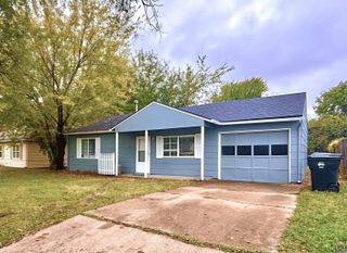 3387 SW Clare AVE, Topeka, KS 66611