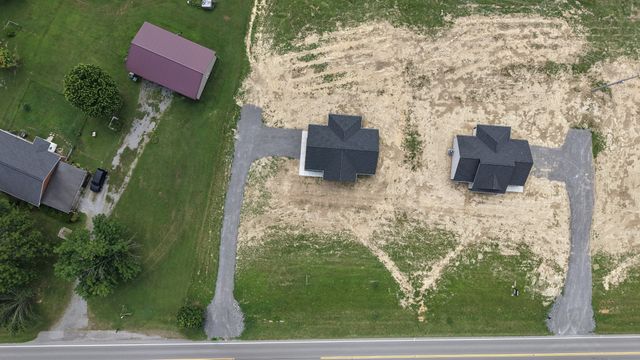 4649 Scottsville Rd, Lafayette, TN 37083