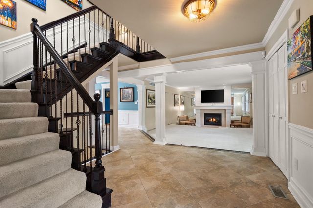 1442 Saint Andrews Drive, Schererville, IN 46375