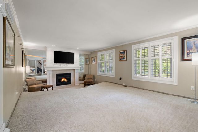 1442 Saint Andrews Drive, Schererville, IN 46375