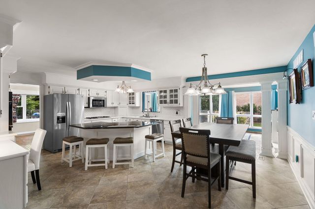 1442 Saint Andrews Drive, Schererville, IN 46375