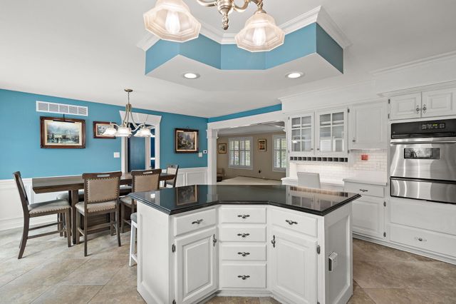 1442 Saint Andrews Drive, Schererville, IN 46375