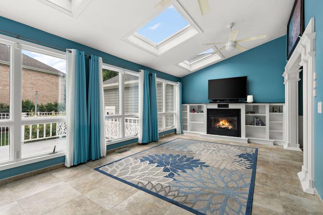 1442 Saint Andrews Drive, Schererville, IN 46375