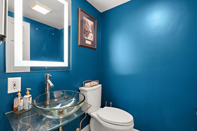 1442 Saint Andrews Drive, Schererville, IN 46375