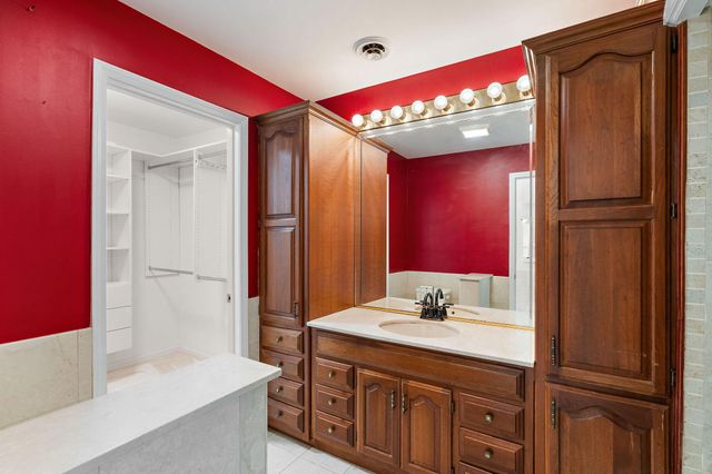 1442 Saint Andrews Drive, Schererville, IN 46375