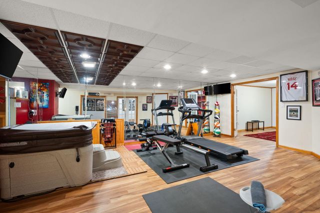 1442 Saint Andrews Drive, Schererville, IN 46375