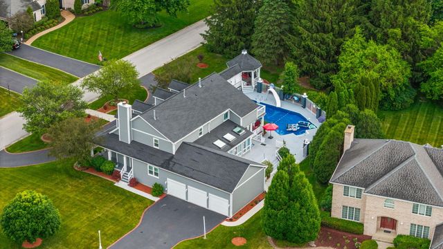 1442 Saint Andrews Drive, Schererville, IN 46375