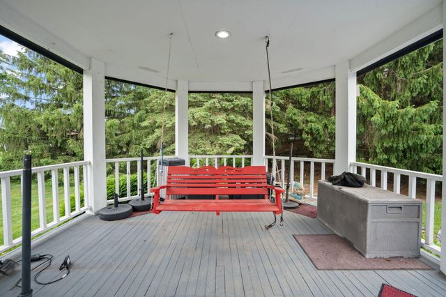 1442 Saint Andrews Drive, Schererville, IN 46375