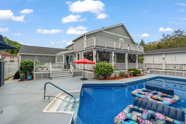1442 Saint Andrews Drive, Schererville, IN 46375