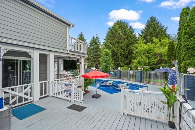 1442 Saint Andrews Drive, Schererville, IN 46375