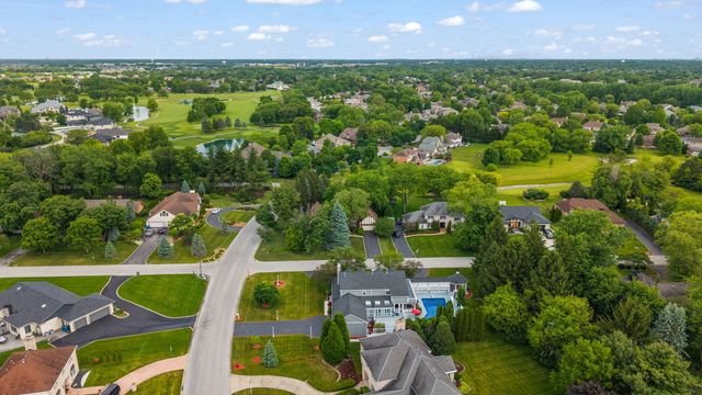 1442 Saint Andrews Drive, Schererville, IN 46375
