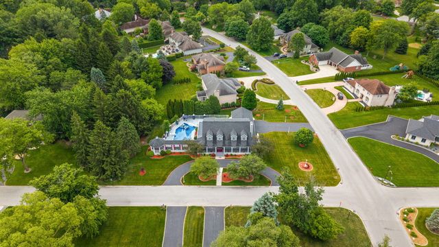 1442 Saint Andrews Drive, Schererville, IN 46375