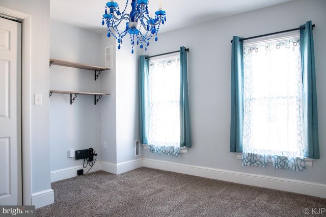 231 W LOCUST ST, Mechanicsburg, PA 17055