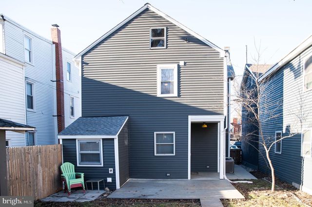 231 W LOCUST ST, Mechanicsburg, PA 17055