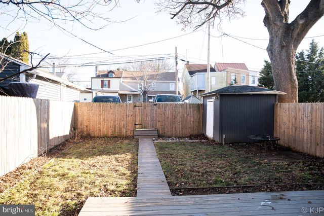 231 W LOCUST ST, Mechanicsburg, PA 17055