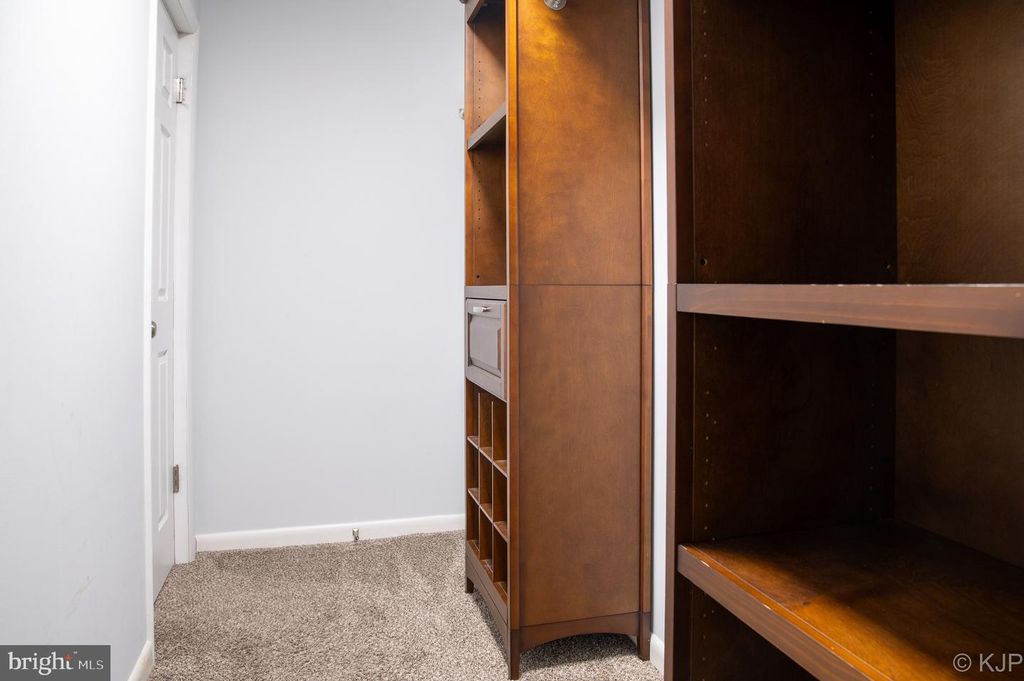 Image 28 of property listing at 231 W LOCUST ST, Mechanicsburg, PA 17055