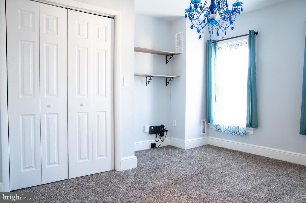 Image 34 of property listing at 231 W LOCUST ST, Mechanicsburg, PA 17055